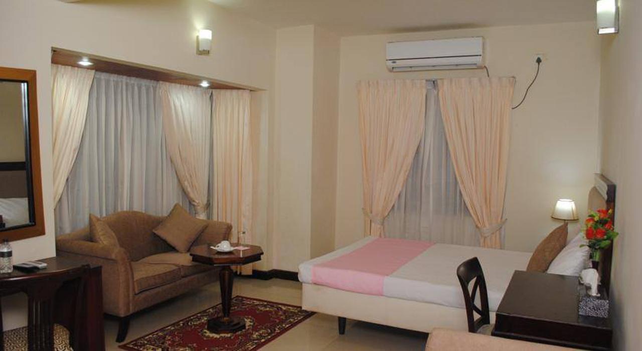 Hotel Tea Tree & Resort Dhaka Zewnętrze zdjęcie